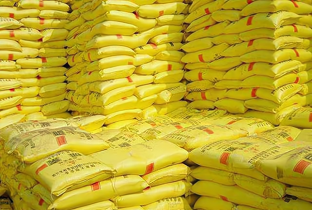 农村开个化肥店，一年能挣多少钱？50万和5万差别在哪？休闲区蓝鸢梦想 - Www.slyday.coM