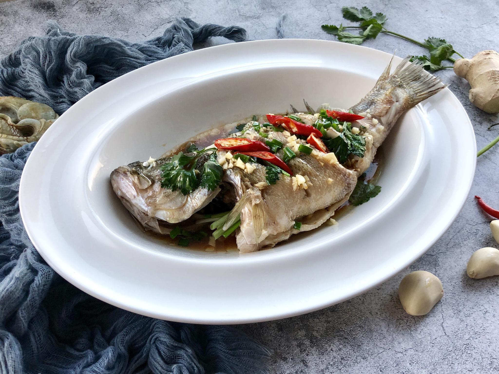 教你制作超美味的鲈鱼不仅入味还下饭上桌瞬间就被家人们抢光