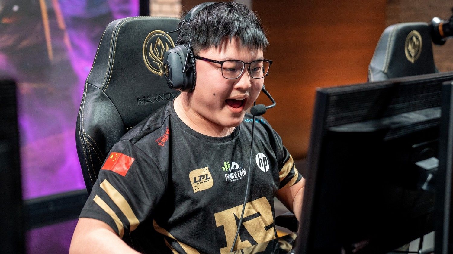 uzi给gala点歌某电视节目被lpl撸友玩坏笑笑的回应很真实