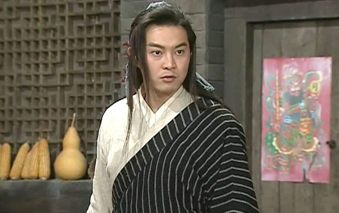 周也撞衫白展堂这届网友可太会玩梗了