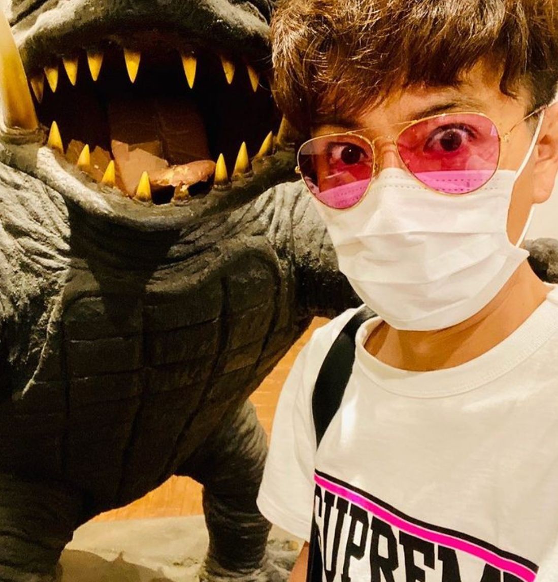 木村拓哉罕晒素颜健身照双眼有神皮肤紧致状态年轻似小伙