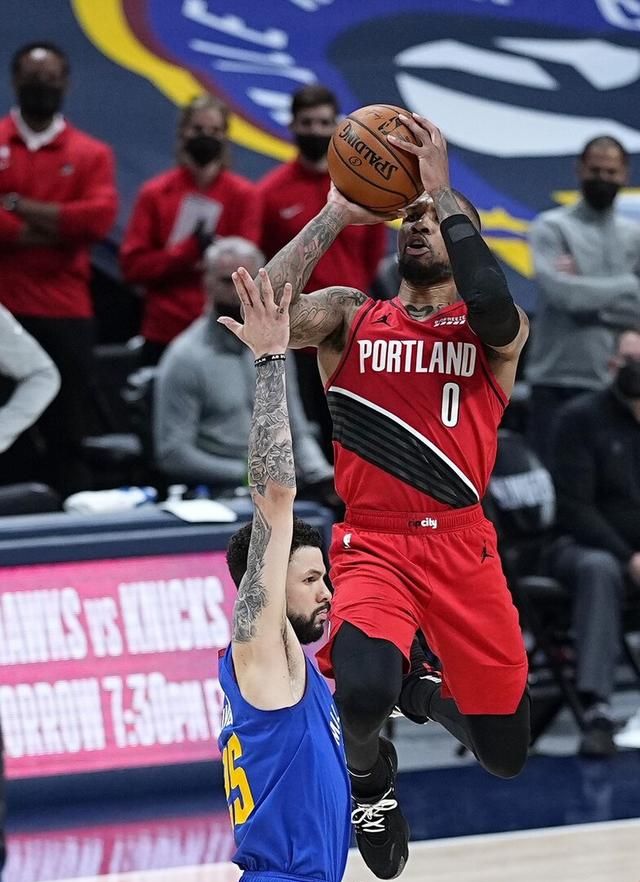 大表哥利拉德55分10助攻 季后赛史上首见纪录