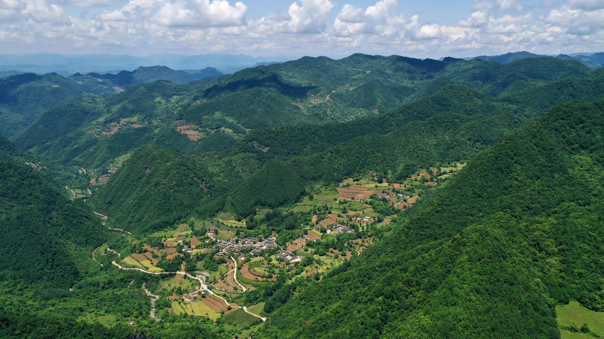 天空之眼瞰陇之南乡村振兴