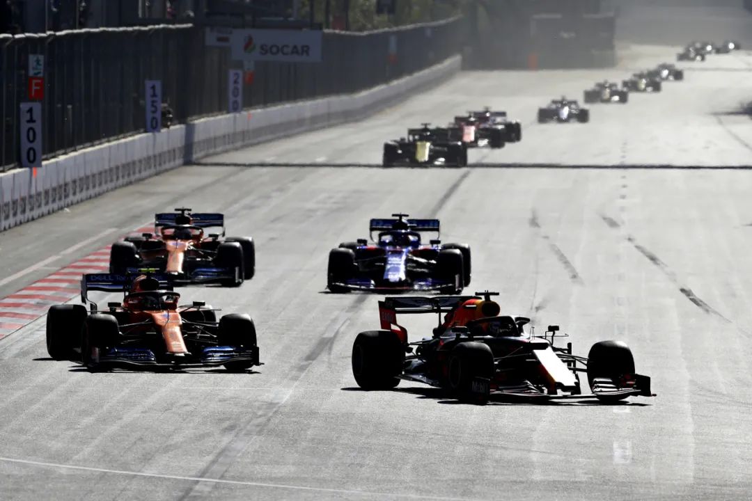 2021赛季法拉利表现还是很好的,大家给这个车队点时间