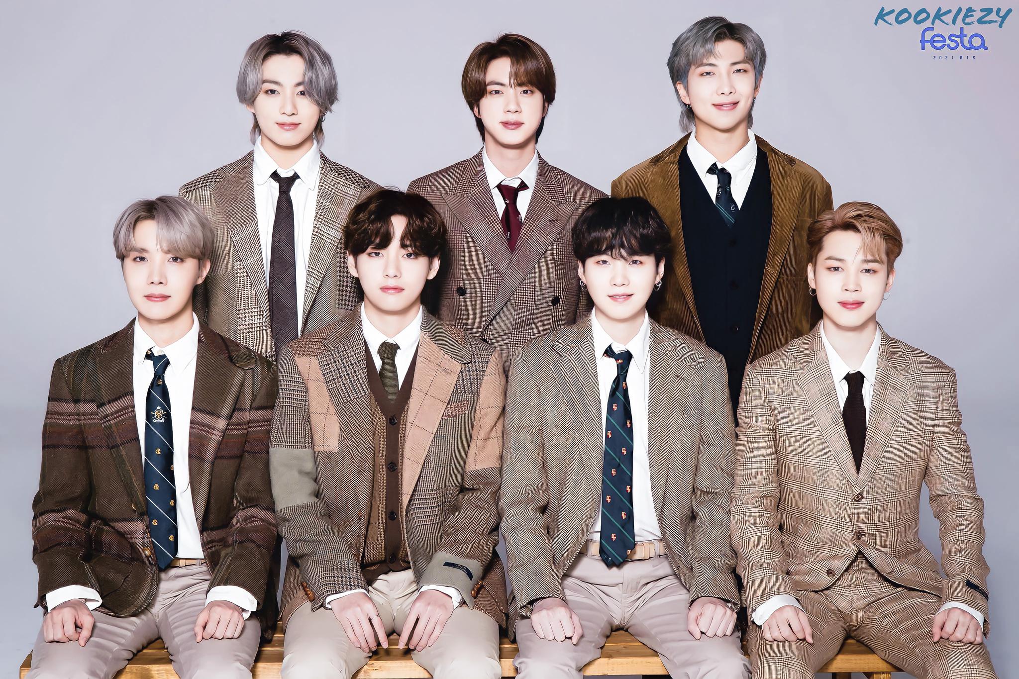 防弹少年团八周年团体照曝光每一个人都变成熟南韩顶尖男团