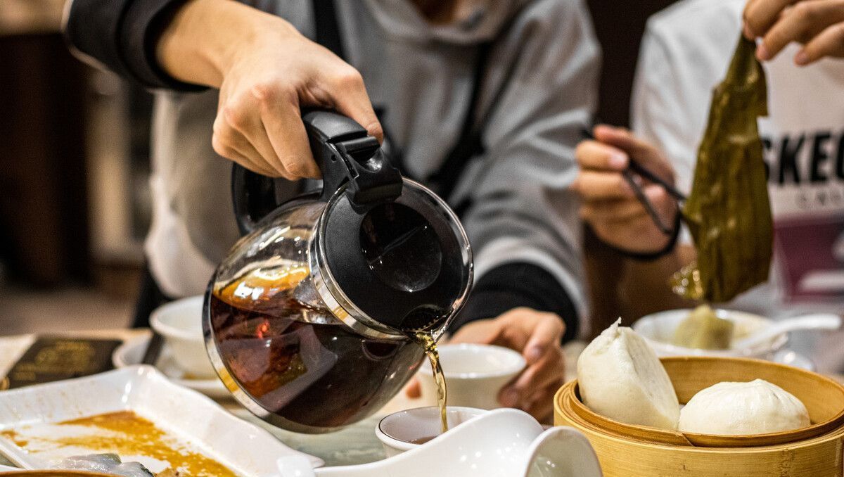 广东的饮茶礼节,你知道多少?全都懂的人,估计已经退休了吧