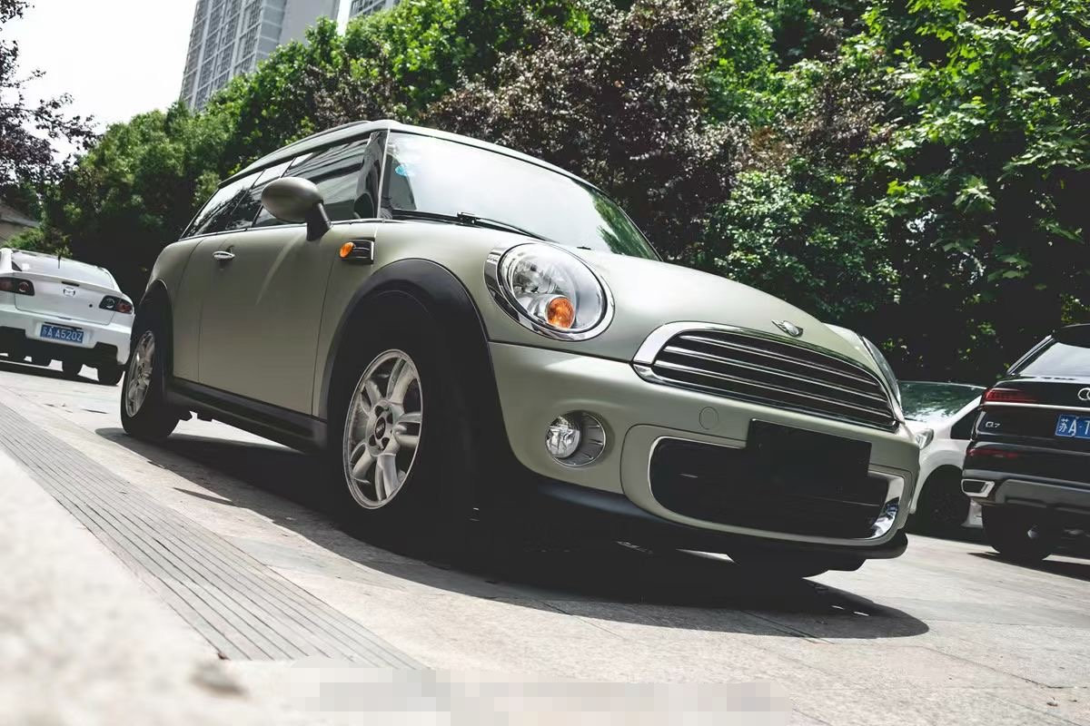 mini clubman改色水晶卡其绿 复古文艺的感觉怎么样