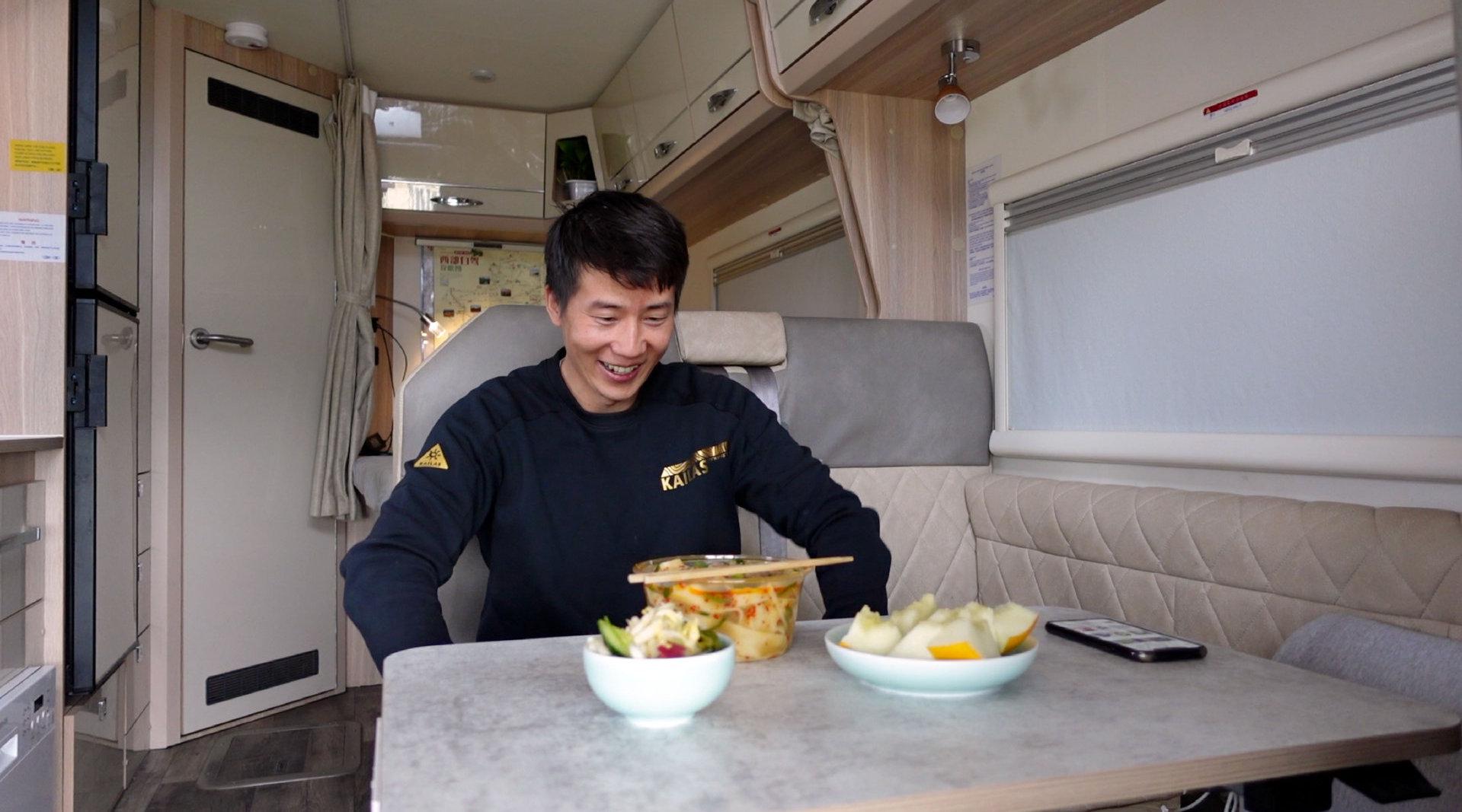 一个人的房车旅行 @杨旭游记 继续着自己的自驾之旅