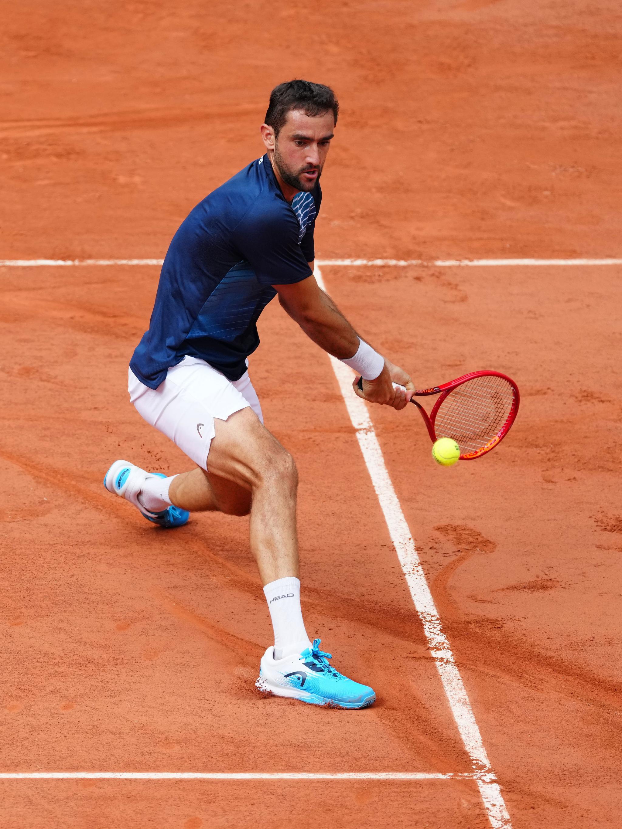 网球——法网:费德勒晋级第三轮|费德勒|西里奇|网球_新浪新闻