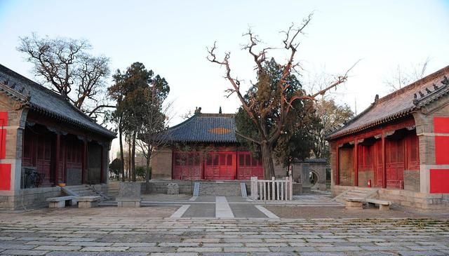 济南有一座"袖珍"寺院,拥有皇家才有的建筑规格,原因成谜|兴福寺|后殿