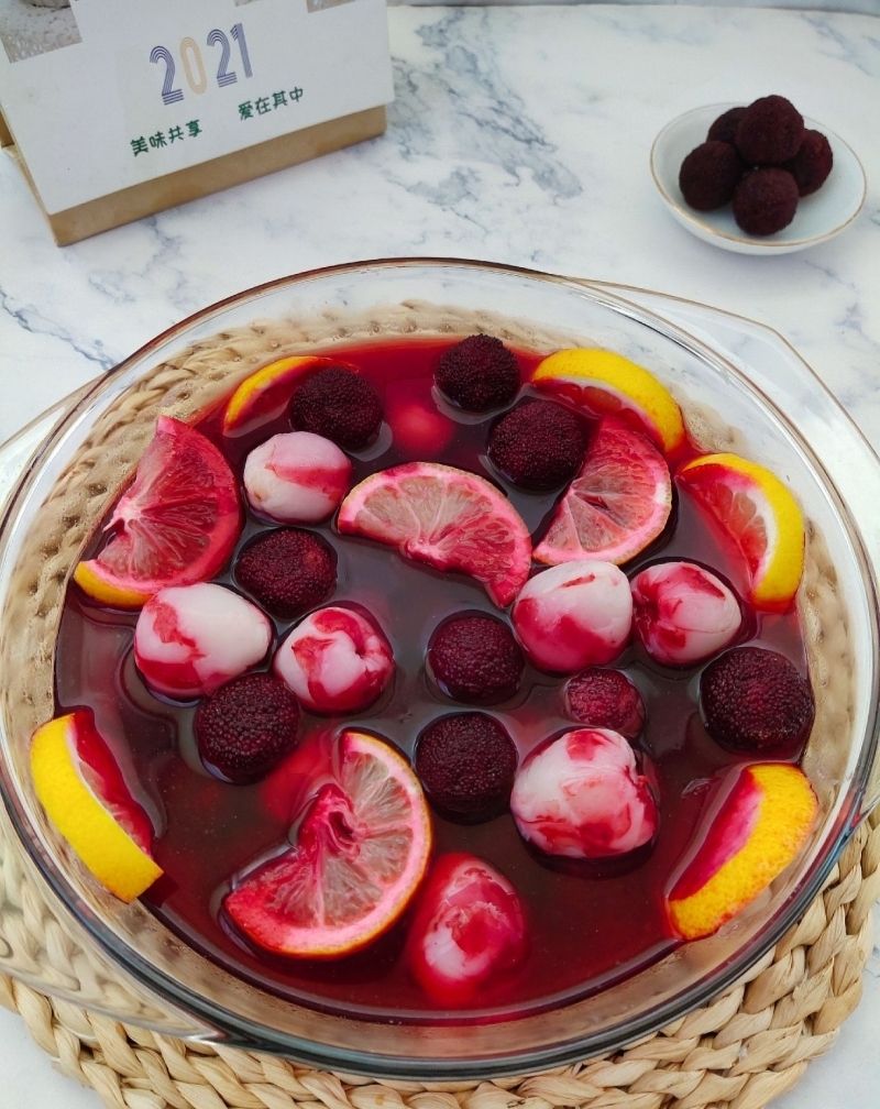酸酸甜甜杨梅荔枝柠檬饮清凉爽口夏日消暑必备