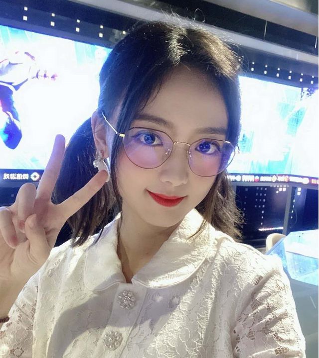 最美电竞女解说kpl有灵儿lpl有余霜major有谁