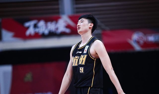 正式签约!李京龙加盟广州龙狮,告别浙江广厦,能否证明自己