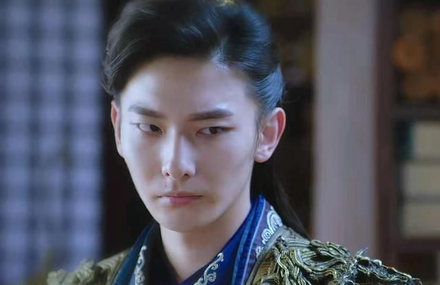 双世宠妃3:角色被删,他仅仅是出现在男主墨连城不完整的记忆中