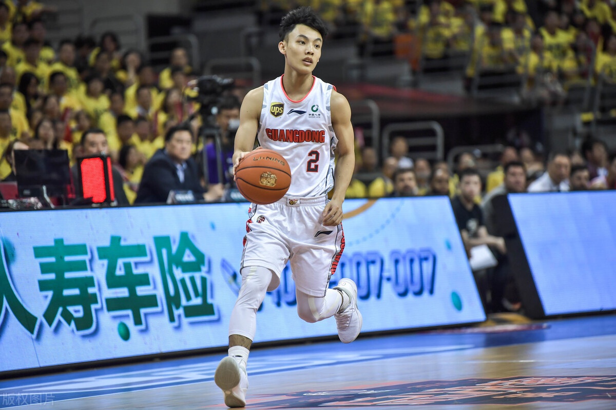 徐杰成长的故事:即使来自农村的土猪,也要拱了cba的大白菜