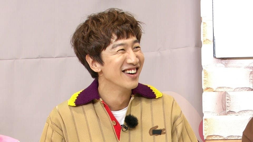 35岁的李光洙以参加《running man》而打开知名度,还被封为"亚洲王子"