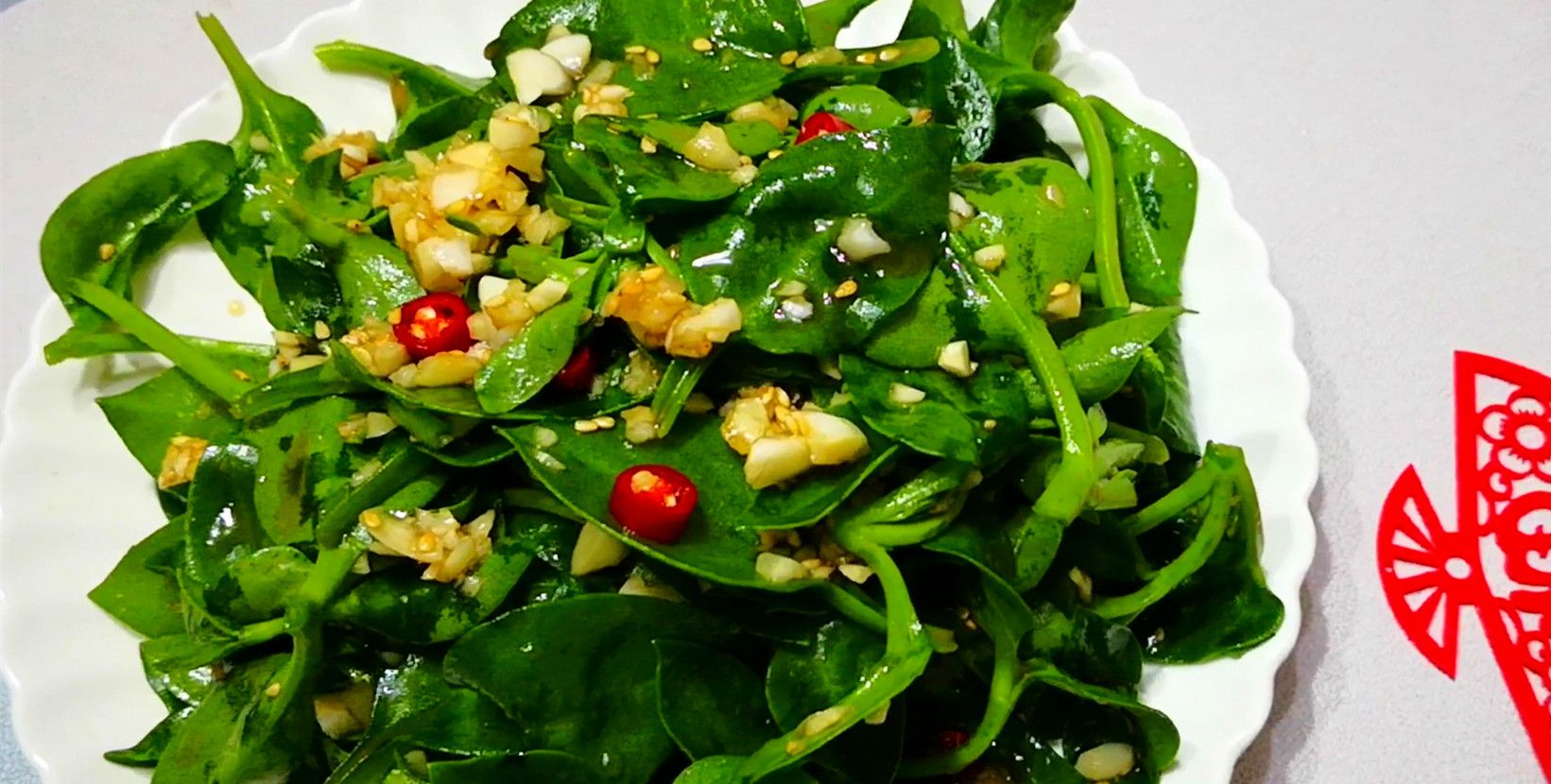 夏天,最适合吃此菜,鲜嫩又营养,经常上火多吃点,凉拌吃最香