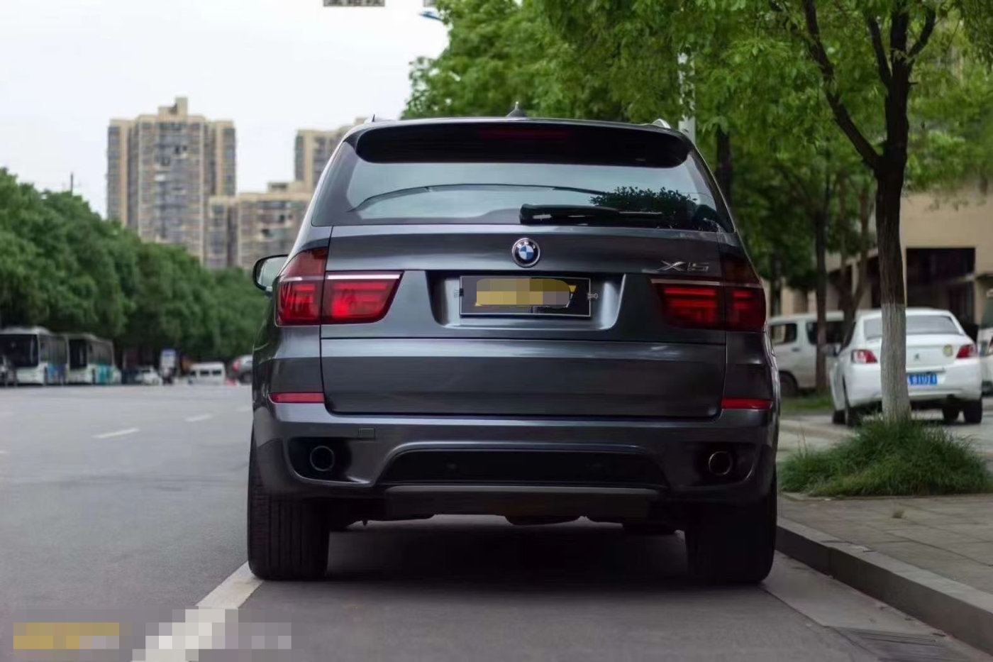 膜呗改色案例:宝马x5换色金属钛灰 真的个性又帅气