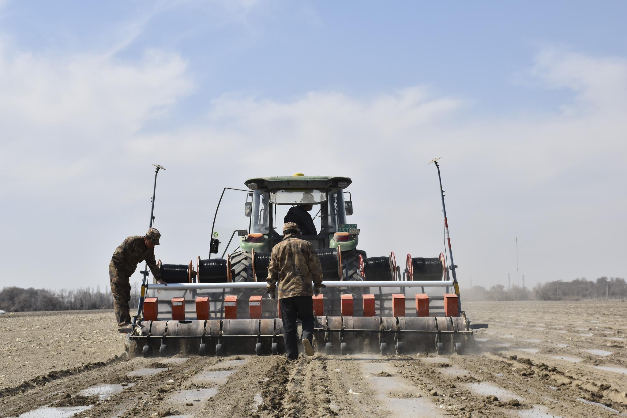 神州巡礼新疆生产建设兵团以改革诠释新屯垦