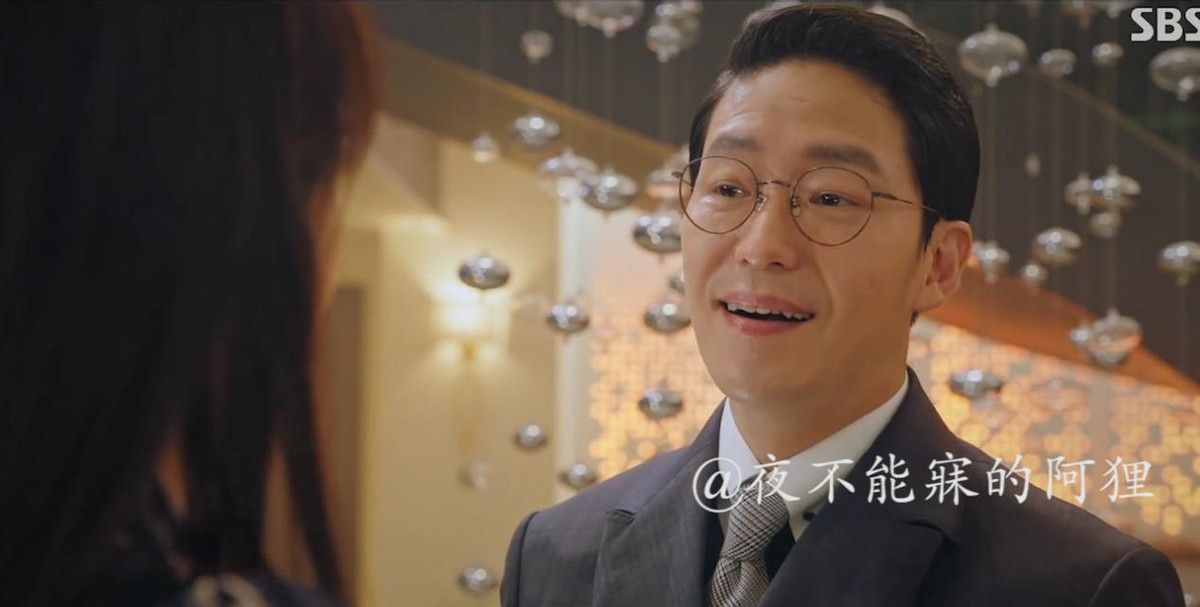 所以,周丹泰被无罪释放,洛根李被定为真凶,锡京"背