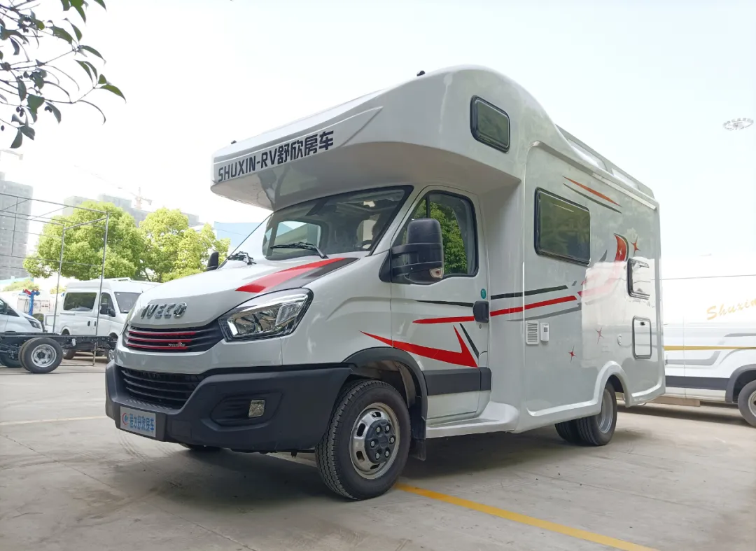 程力舒欣房车给家庭舒心选择