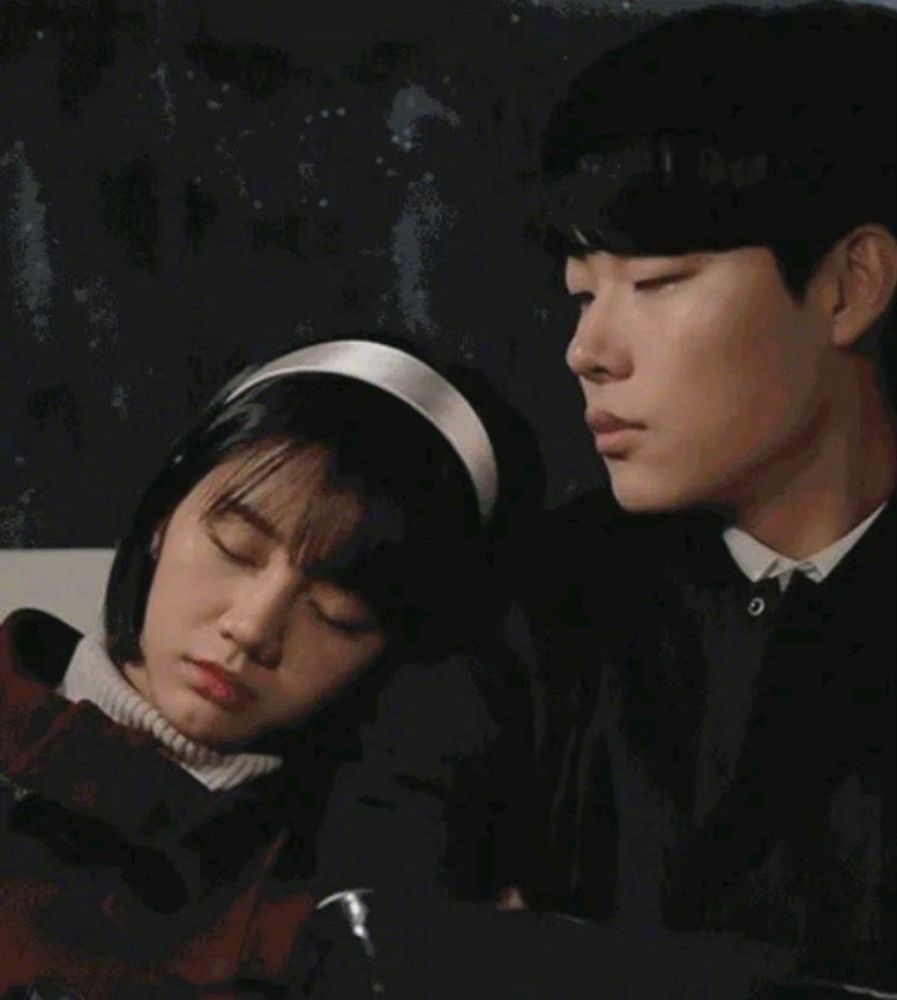 相恋四年甜蜜约会,"狗善"cp曝光,张歆艺发文表示支持