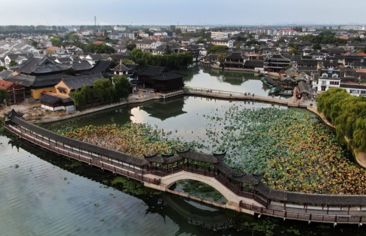 江苏被"遗忘"的古镇,景色不输周庄,是"中国民间博物馆之乡"