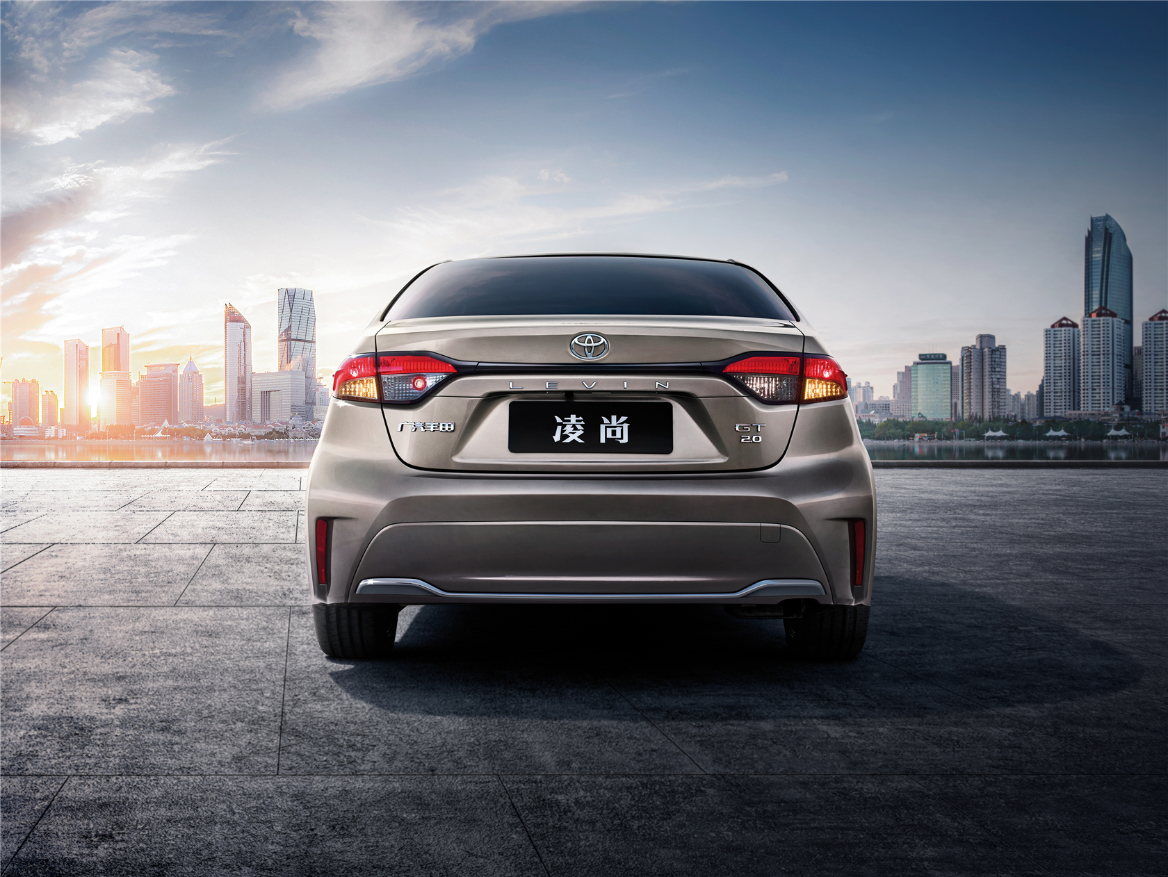 外号"小凯美瑞"?广汽丰田凌尚上市