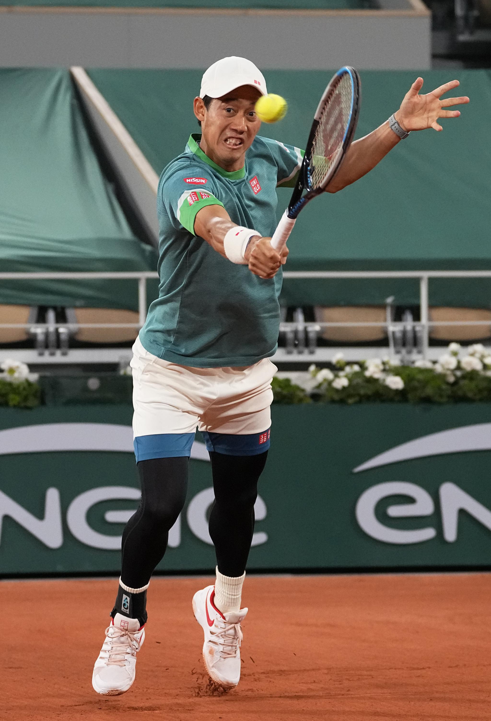 网球——法网:兹维列夫晋级男单八强|锦织圭|德国|网球_新浪新闻