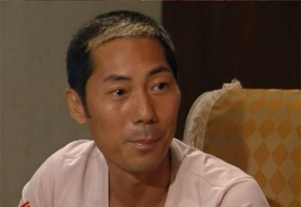 息影16年罕有现身59岁邓浩光坦言还想拍戏一身疙瘩肉壮如小伙