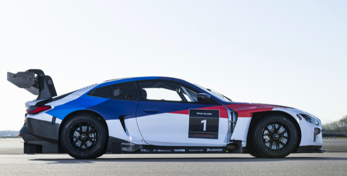 参与更多测试和比赛宝马m4gt3赛车亮相