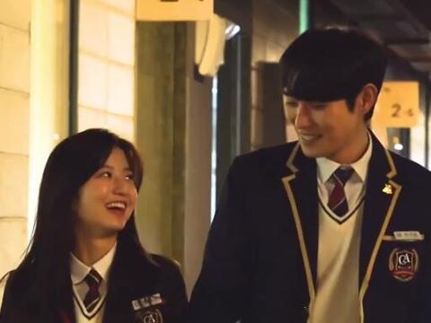 顶楼第三季每周什么时候更新播出?一周更新几集?每周几几点更新