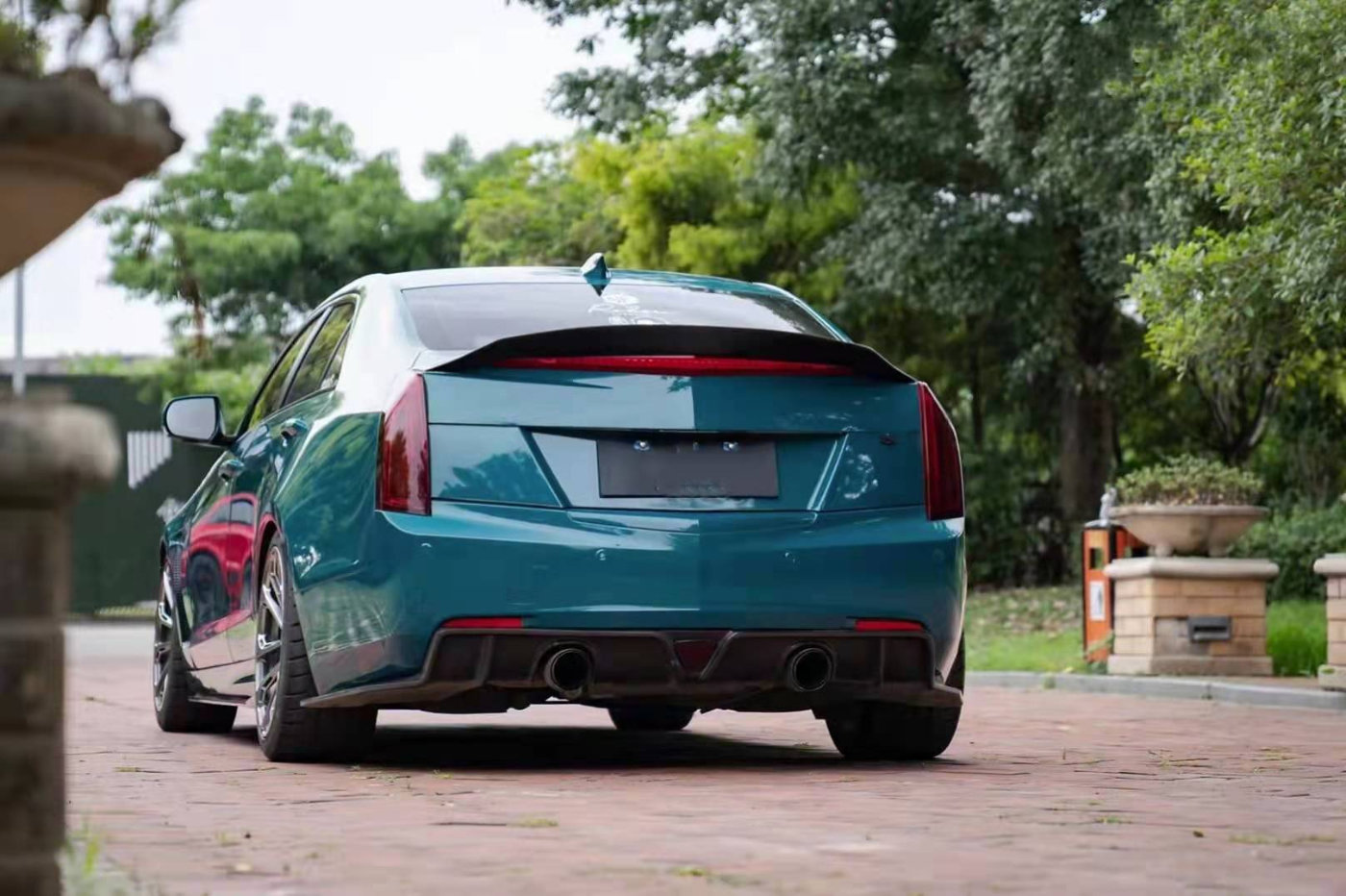 改色膜案例:凯迪拉克ats改色地狱绿 霸气的感觉你怕不怕