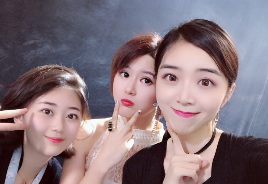 lpl元老级4朵金花重聚小苍堪称冻龄看到苏小妍后60e泪目