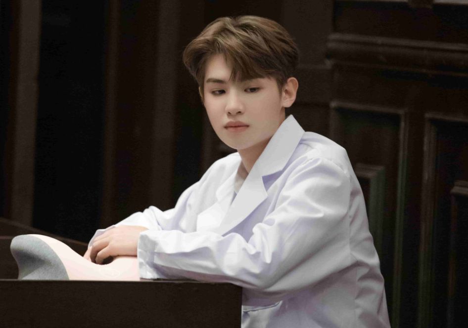 《密室大逃脱》高清剧照,邓伦白大褂帅气,杨幂双马尾少女感十足休闲区蓝鸢梦想 - Www.slyday.coM 《密室大逃脱》高清剧照,邓伦白大褂帅气,杨幂双马尾少女感十足休闲区蓝鸢梦想 - Www.slyday.coM