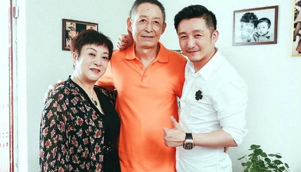 中国“拳王”邹市明,娇妻北大毕业身材傲人,三个儿子户籍都不同休闲区蓝鸢梦想 - Www.slyday.coM 中国“拳王”邹市明,娇妻北大毕业身材傲人,三个儿子户籍都不同休闲区蓝鸢梦想 - Www.slyday.coM