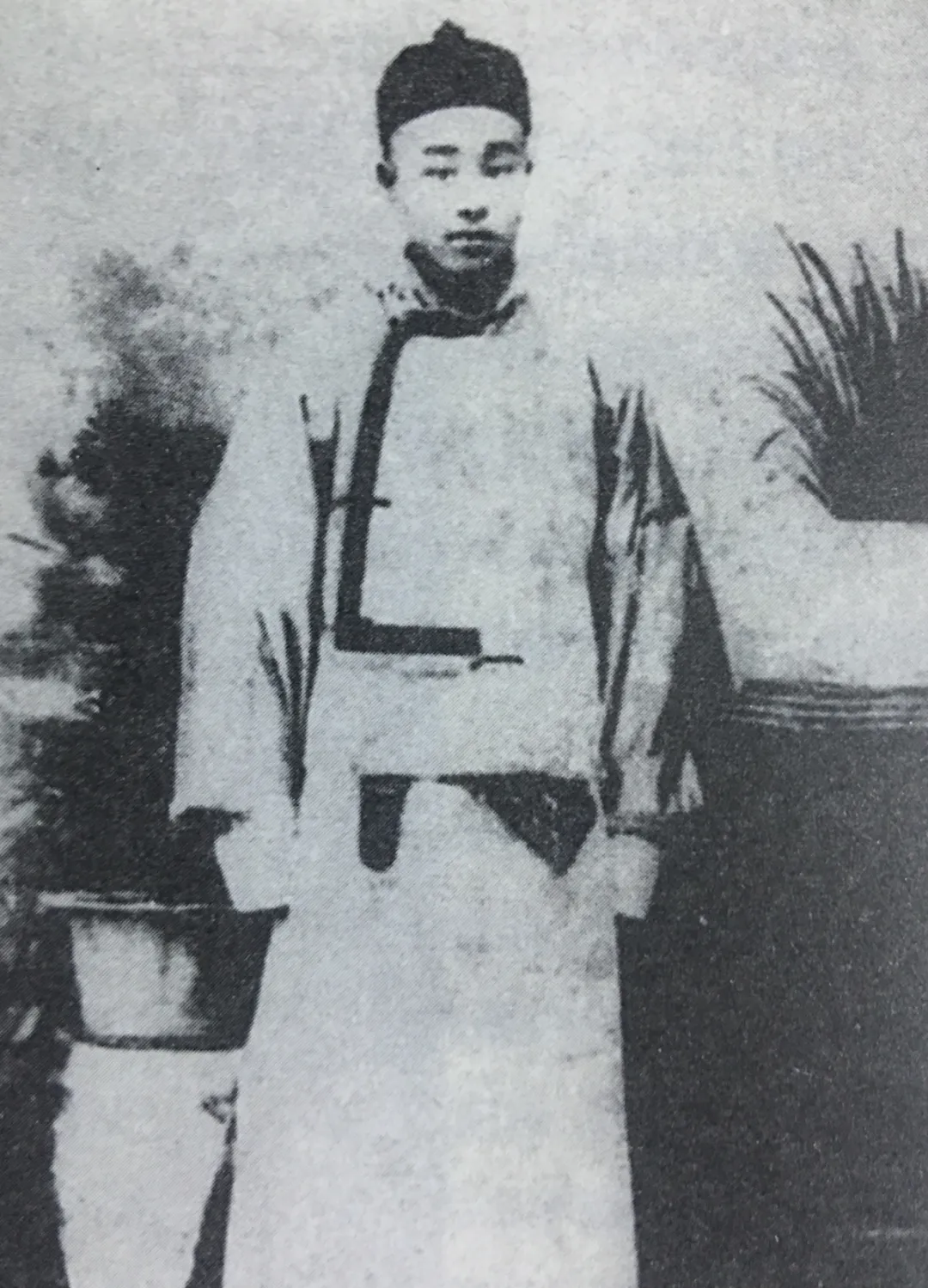 李叔同剃发成为弘一法师的真实原因学生丰子恺用3句话说明白了