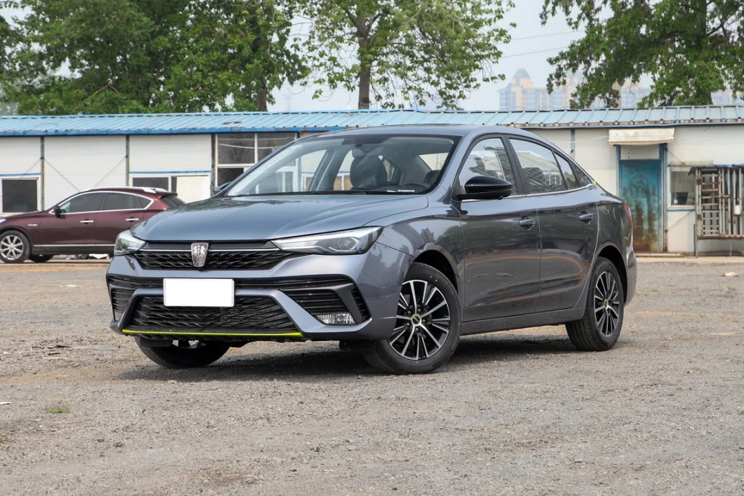 6万级精品家轿的最佳之选 推荐荣威i5手动钻石版/cvt钻石版