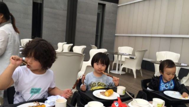 中国“拳王”邹市明,娇妻北大毕业身材傲人,三个儿子户籍都不同休闲区蓝鸢梦想 - Www.slyday.coM 中国“拳王”邹市明,娇妻北大毕业身材傲人,三个儿子户籍都不同休闲区蓝鸢梦想 - Www.slyday.coM