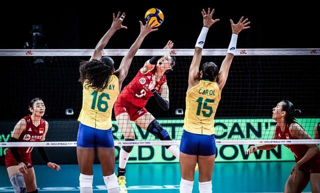 郎平、朱婷、张常宁面临一个新的问题：下周谁是中国女排的队长？休闲区蓝鸢梦想 - Www.slyday.coM