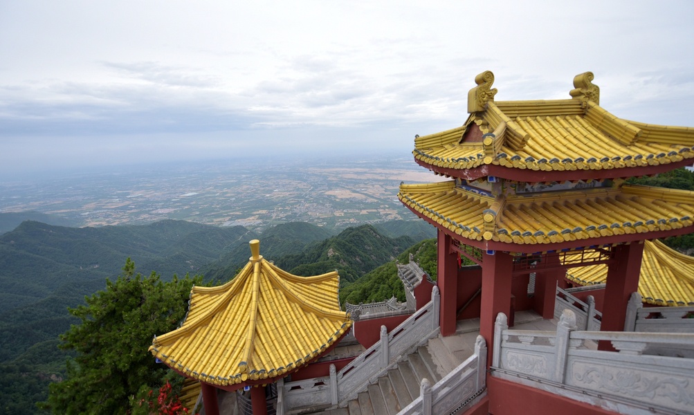 西安品味端午粽享清凉中高考学子免费畅游南五台