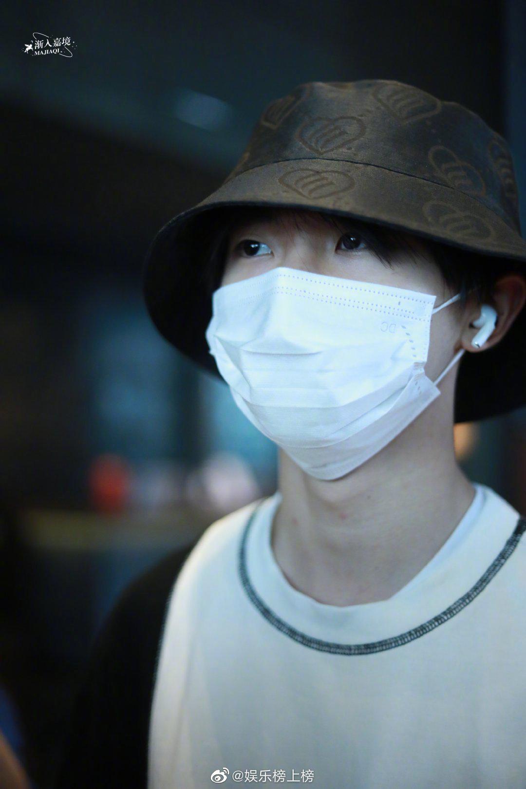 带给大家快乐的马嘉祺同学即将在快乐大本营和大家见面啦