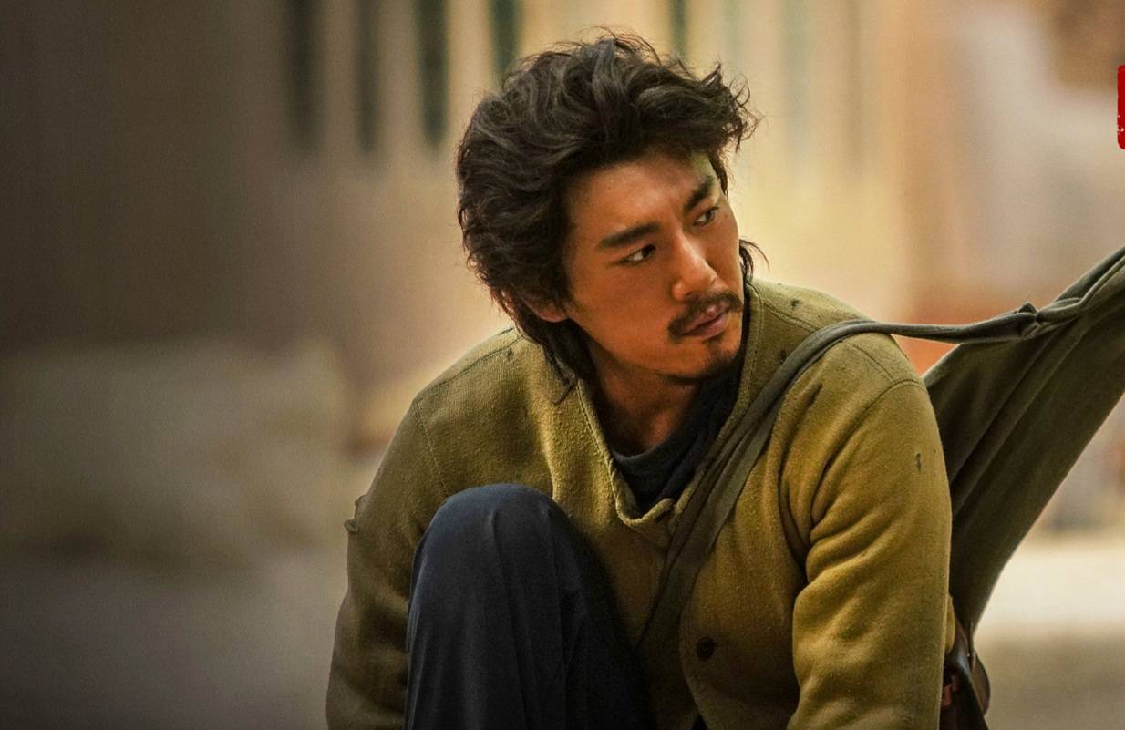 秦昊新剧《猎狼者》只有8集,评分却一路走低,短小未必都精悍