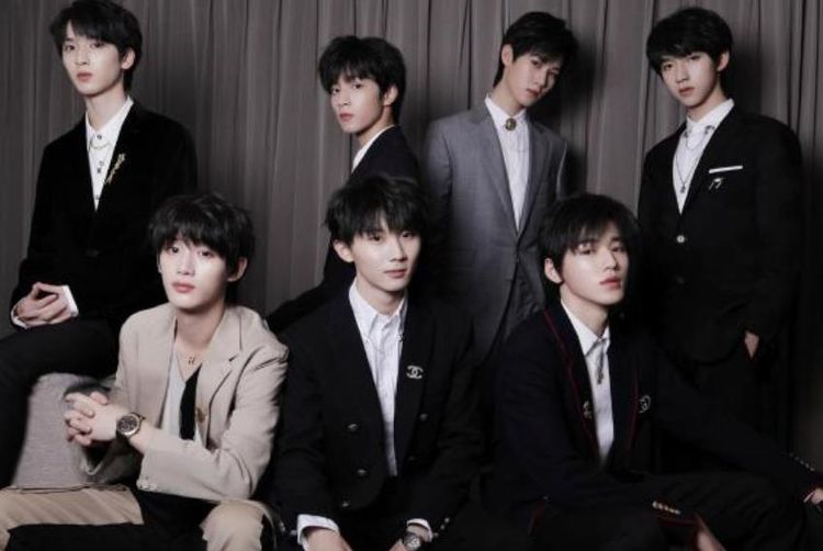 马嘉祺机场现身,疑时代峻峰工作人员殴打路人,只因话不投机休闲区蓝鸢梦想 - Www.slyday.coM 马嘉祺机场现身,疑时代峻峰工作人员殴打路人,只因话不投机休闲区蓝鸢梦想 - Www.slyday.coM