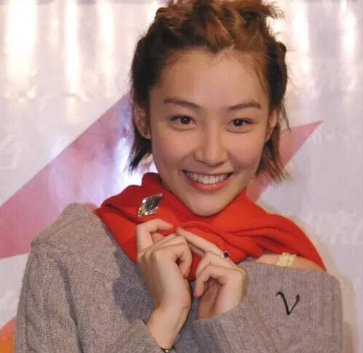 阿娇自曝被圈内闺蜜抢男友,网友扒出陈冠希前女友|陈文媛|阿娇|闺蜜