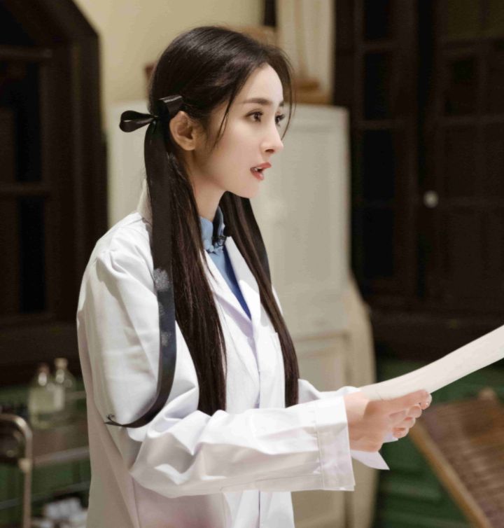 《密室大逃脱》高清剧照,邓伦白大褂帅气,杨幂双马尾少女感十足休闲区蓝鸢梦想 - Www.slyday.coM 《密室大逃脱》高清剧照,邓伦白大褂帅气,杨幂双马尾少女感十足休闲区蓝鸢梦想 - Www.slyday.coM