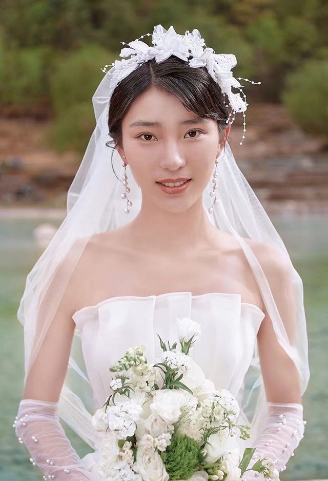 恭喜马拉松女神焦安静6月19日将在厦门大婚婚纱照太美了
