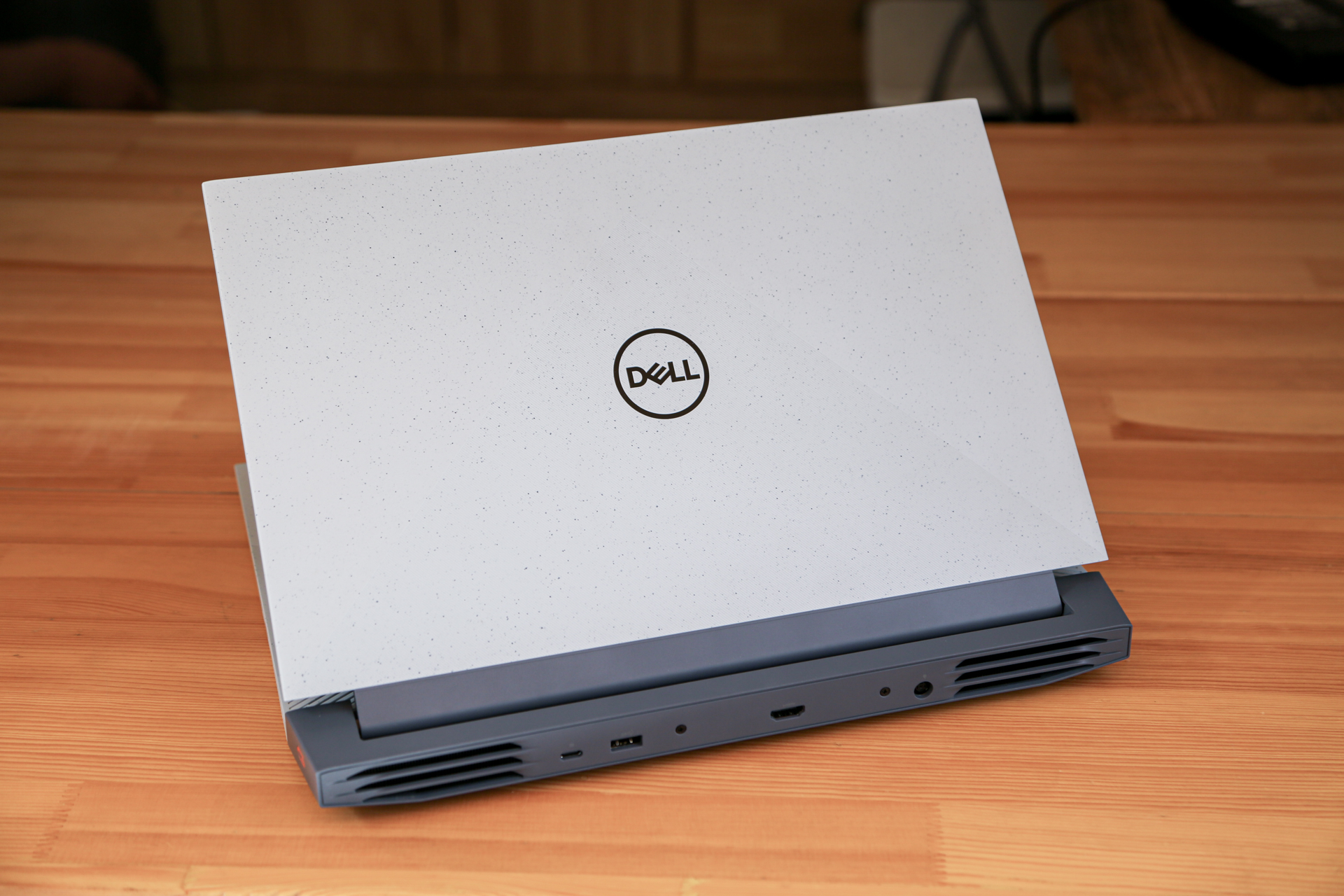 小外星人?不,全能本会更合适它:戴尔 g15评测分享__财经头条