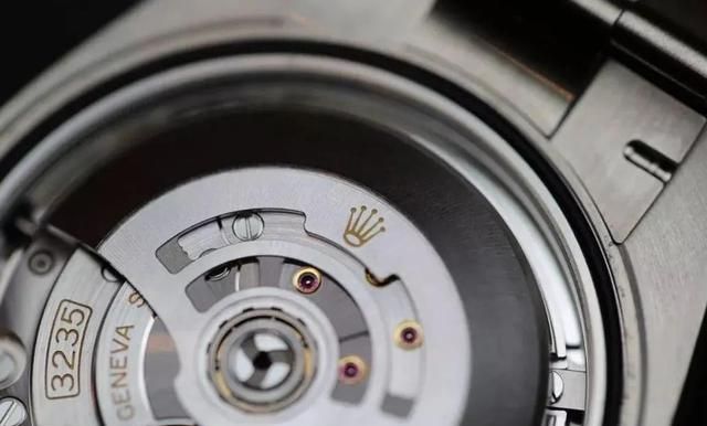 机械表大师:手表保养需要多少钱?不同品牌的费用为何相差甚远?休闲区蓝鸢梦想 - Www.slyday.coM 机械表大师:手表保养需要多少钱?不同品牌的费用为何相差甚远?休闲区蓝鸢梦想 - Www.slyday.coM