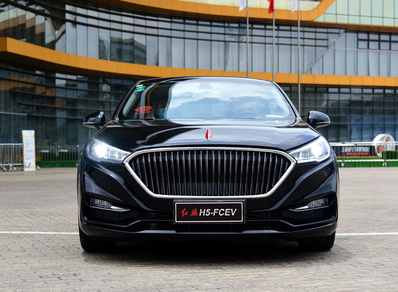 "红旗h5"氢能版正式亮相!-新浪汽车